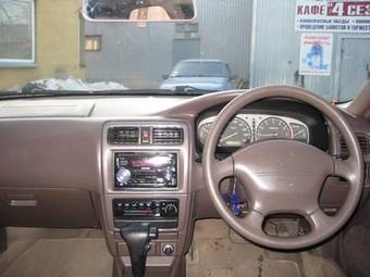1999 Nissan Presea Images