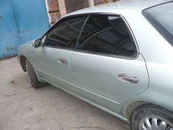 1999 Nissan Presea Photos