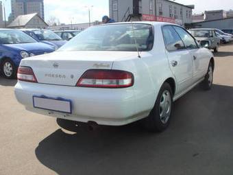 2000 Nissan Presea Pics