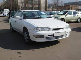 2000 Nissan Presea Pictures