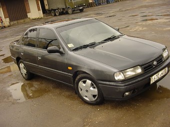 1991 Nissan Primera Photos