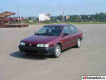 1991 Nissan Primera Pictures