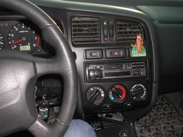 1997 Nissan Primera