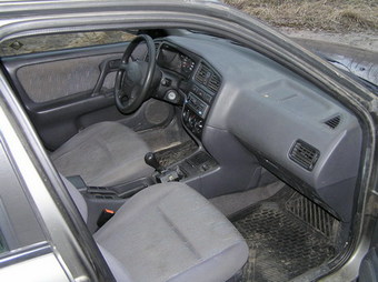 1997 Nissan Primera Pictures