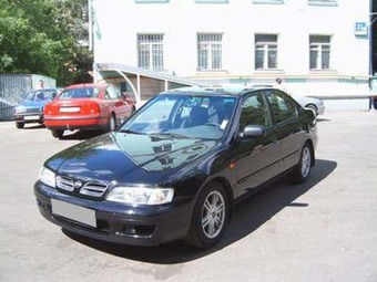 1997 Nissan Primera Pictures