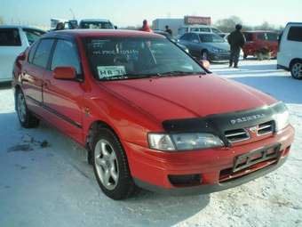 1997 Nissan Primera Photos