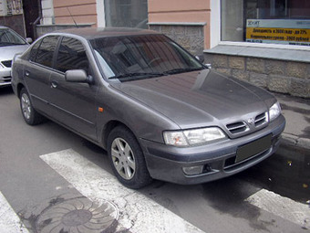 1998 Nissan Primera Pictures