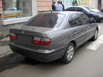 1998 Nissan Primera Photos