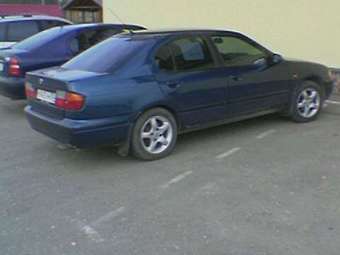 1998 Nissan Primera Pictures