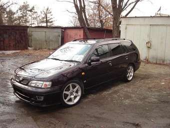 1998 Nissan Primera Photos