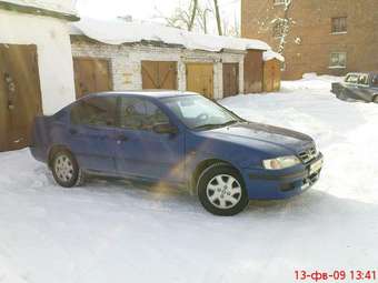 1998 Nissan Primera Pictures