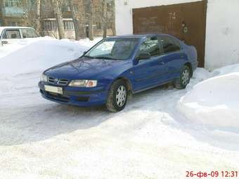 1998 Nissan Primera Images