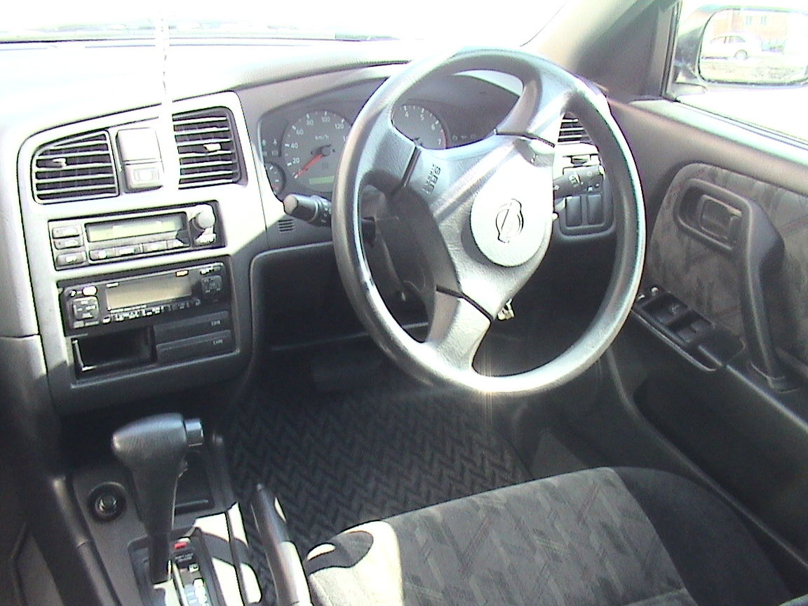 1999 Nissan Primera