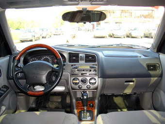 1999 Nissan Primera Pictures