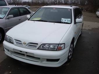 1999 Nissan Primera Pictures