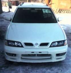 1999 Nissan Primera Photos