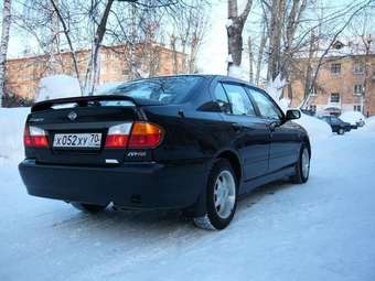 1999 Nissan Primera Pictures