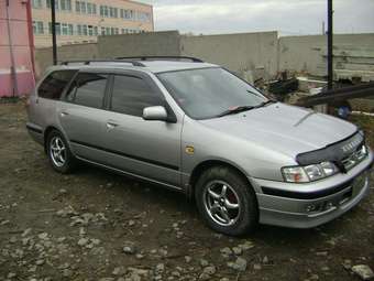 1999 Nissan Primera Photos