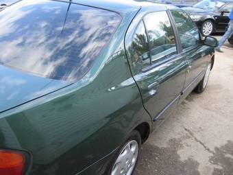1999 Nissan Primera Pictures