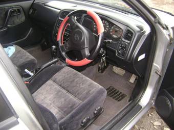 1999 Nissan Primera Pics