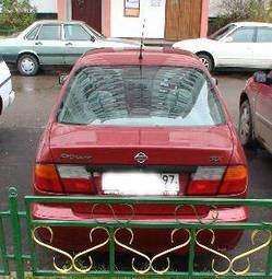 1999 Nissan Primera Pictures