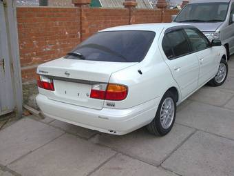 1999 Nissan Primera Photos