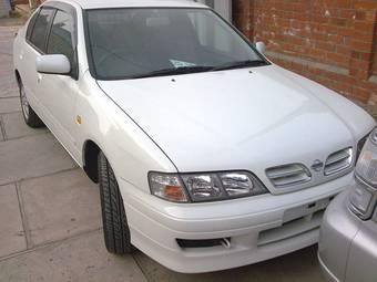 1999 Nissan Primera Photos