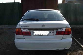 1999 Nissan Primera Photos