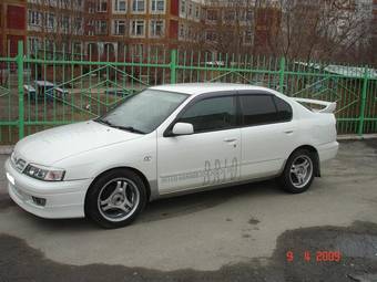1999 Nissan Primera Pictures