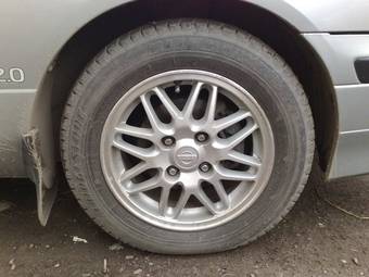 1999 Nissan Primera Photos