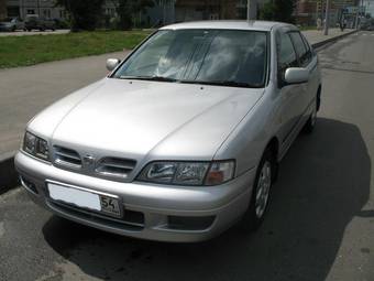 1999 Nissan Primera Photos