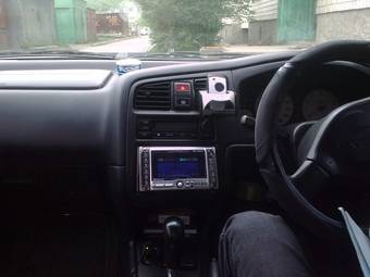 1999 Nissan Primera Pictures