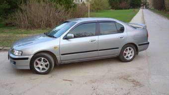 1999 Nissan Primera Photos