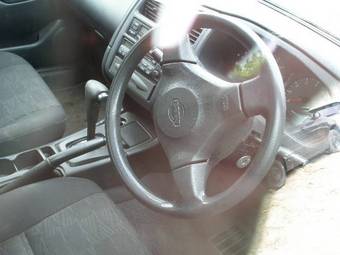 1999 Nissan Primera Photos