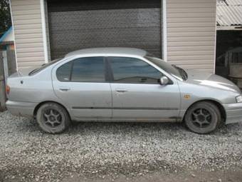 1999 Nissan Primera Photos