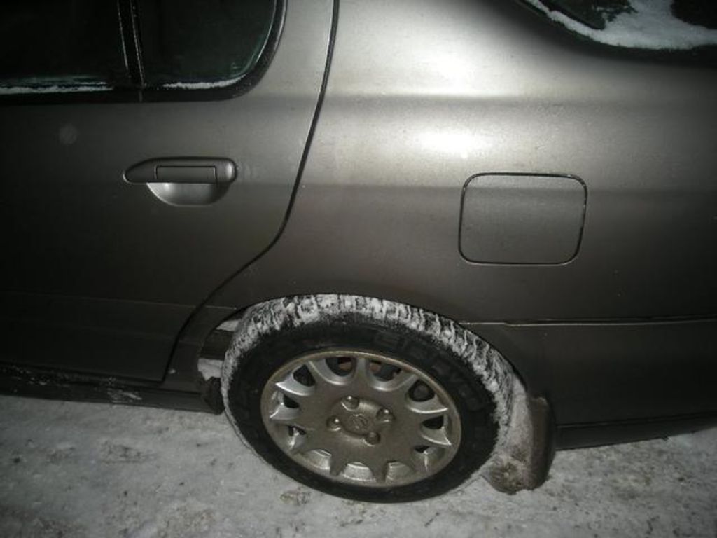 2000 Nissan Primera