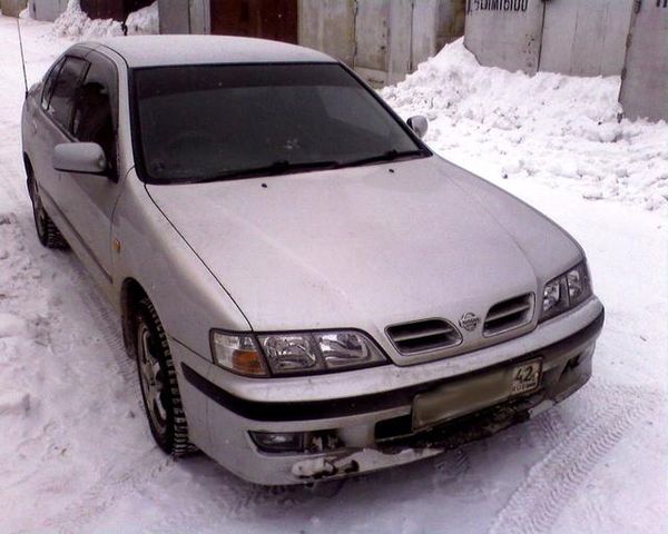 2000 Nissan Primera