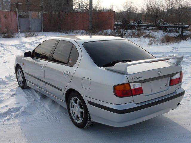 2000 Nissan Primera
