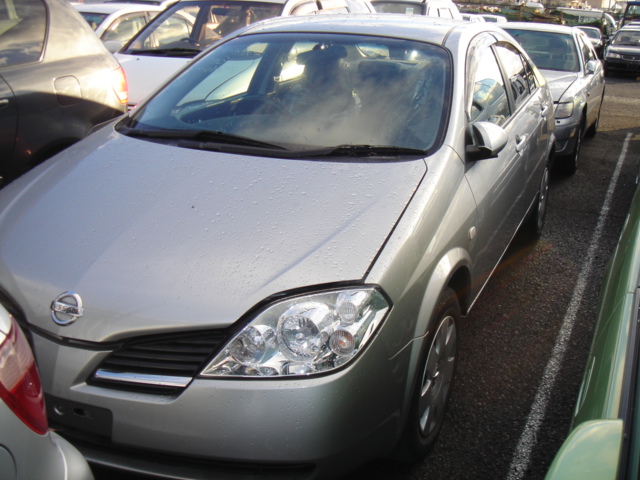 2000 Nissan Primera Photos