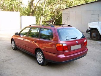 2000 Nissan Primera Photos