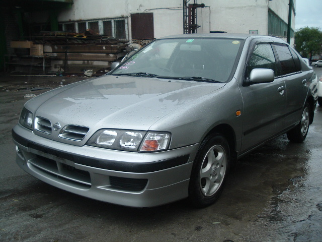 2000 Nissan Primera Photos