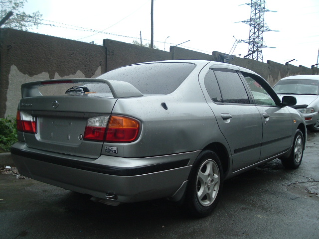 2000 Nissan Primera Photos
