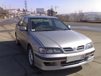2000 Nissan Primera Photos