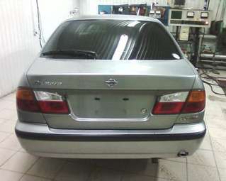 2000 Nissan Primera Pictures