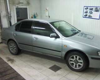 2000 Nissan Primera Pictures