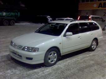 2000 Nissan Primera Pictures
