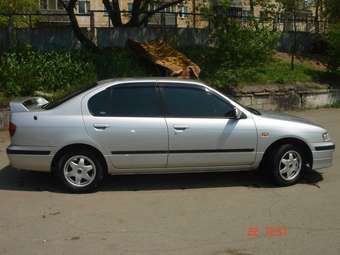 2000 Nissan Primera Photos