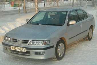 2000 Nissan Primera Photos