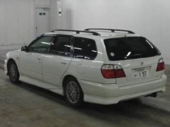 2000 Nissan Primera Photos