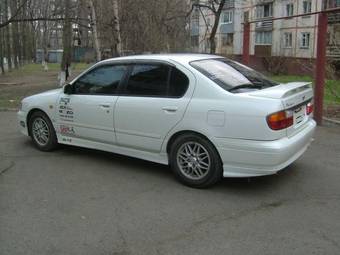2000 Nissan Primera Photos